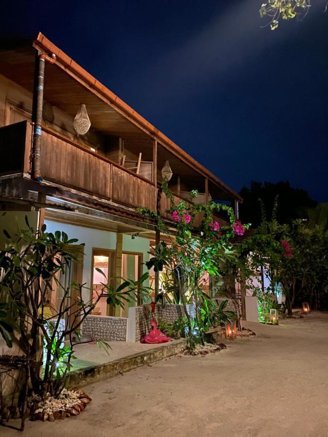 Iru Maldives Thulusdhoo Exterior foto